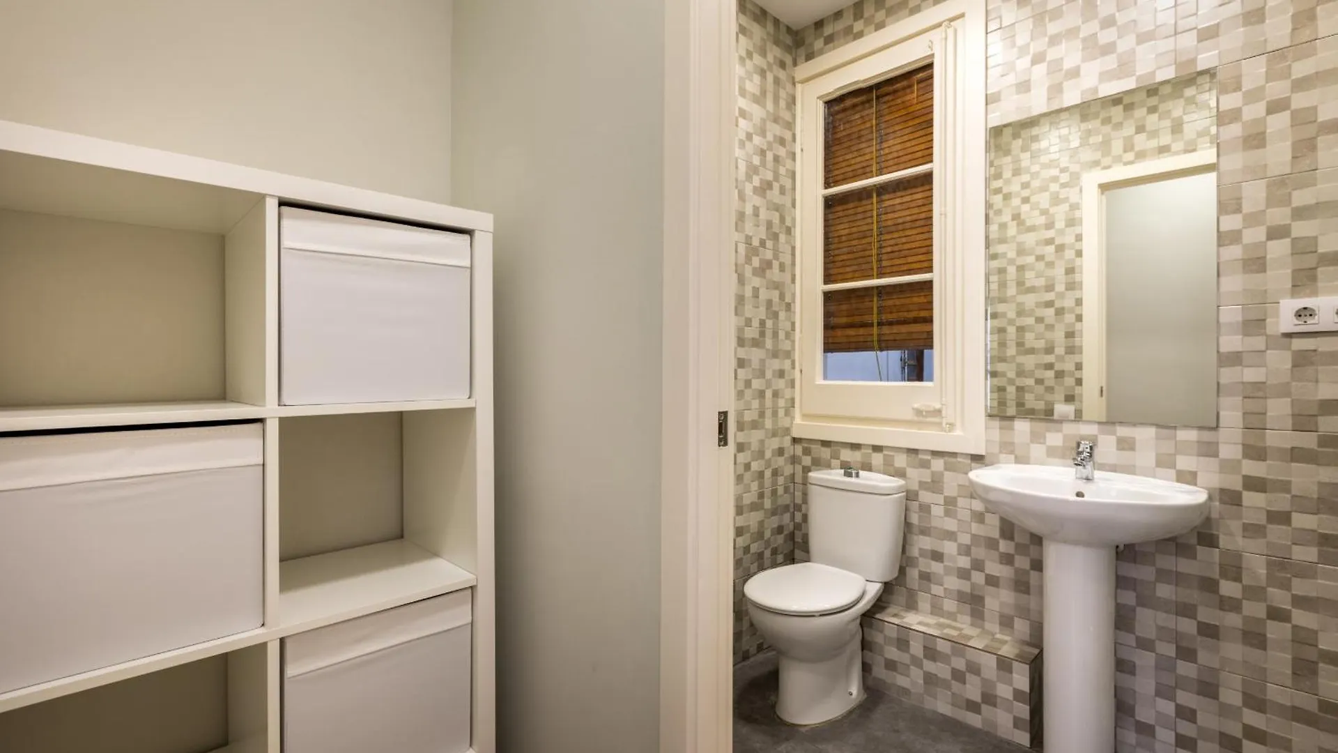 13Par1004 - Fabulous Apartment In The Heart Of Barcelona 0*,