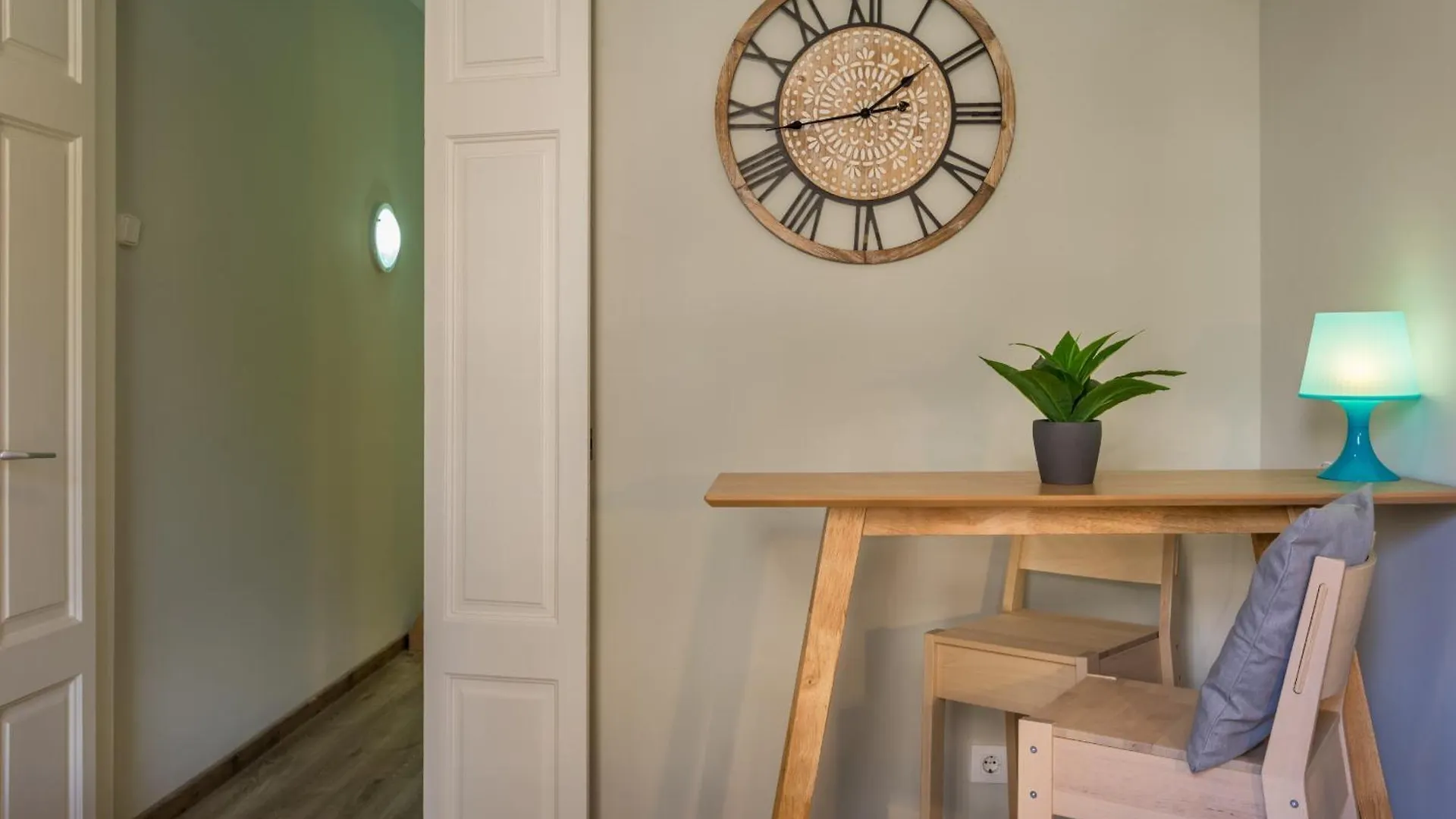 13Par1004 - Fabulous Apartment In The Heart Of Barcelona