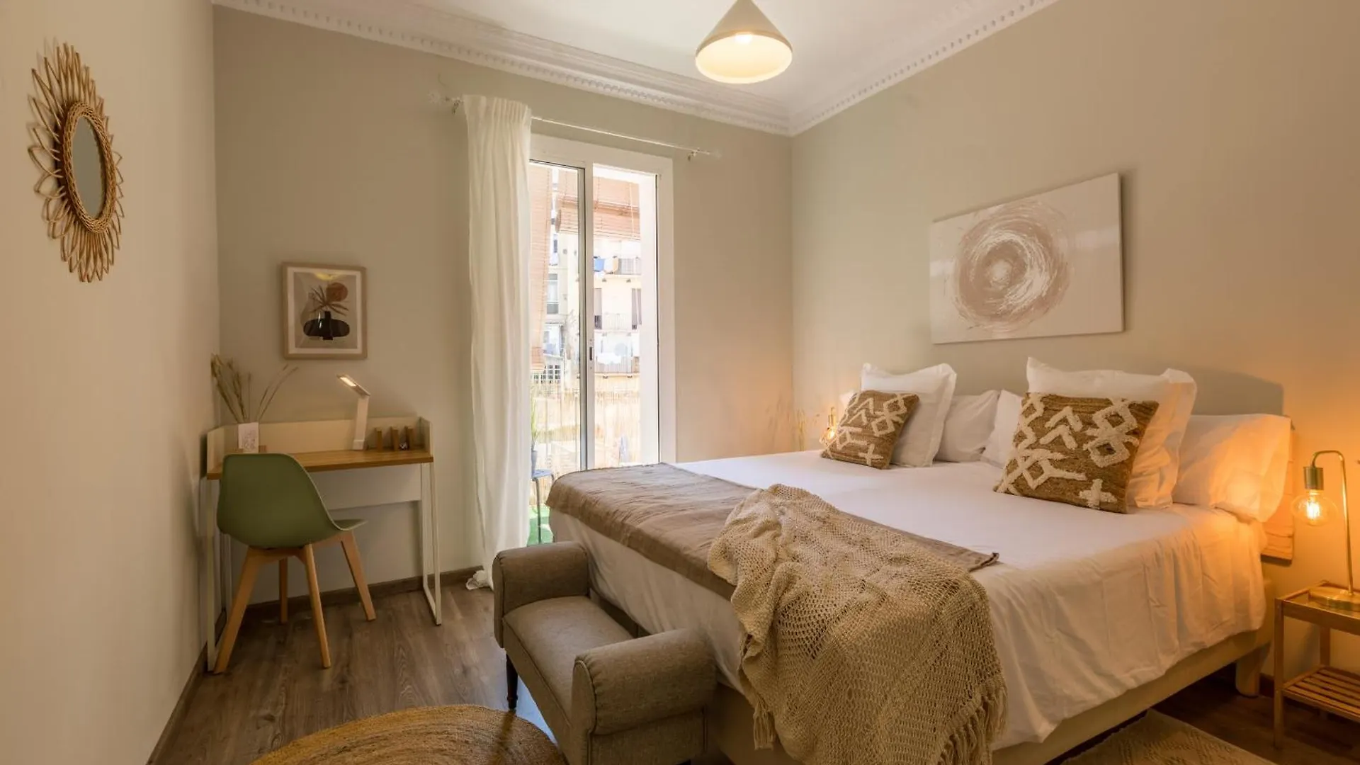 13Par1004 - Fabulous Apartment In The Heart Of Barcelona